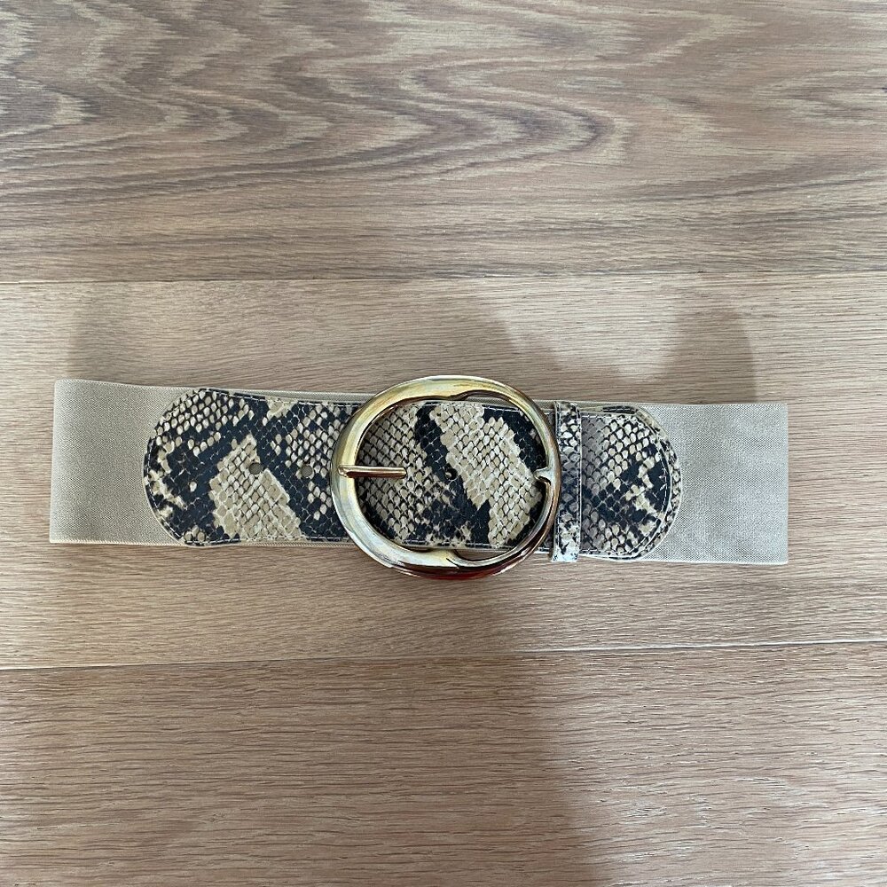 Bebe Women's  Snakeskin Print Waist Belt Size M/L
